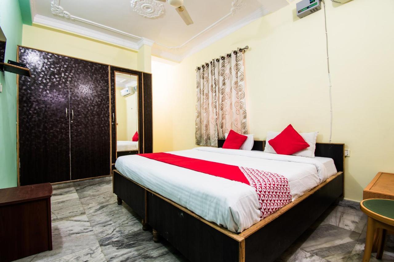 Oyo 24087 Viraj Hotel Danapur Dış mekan fotoğraf