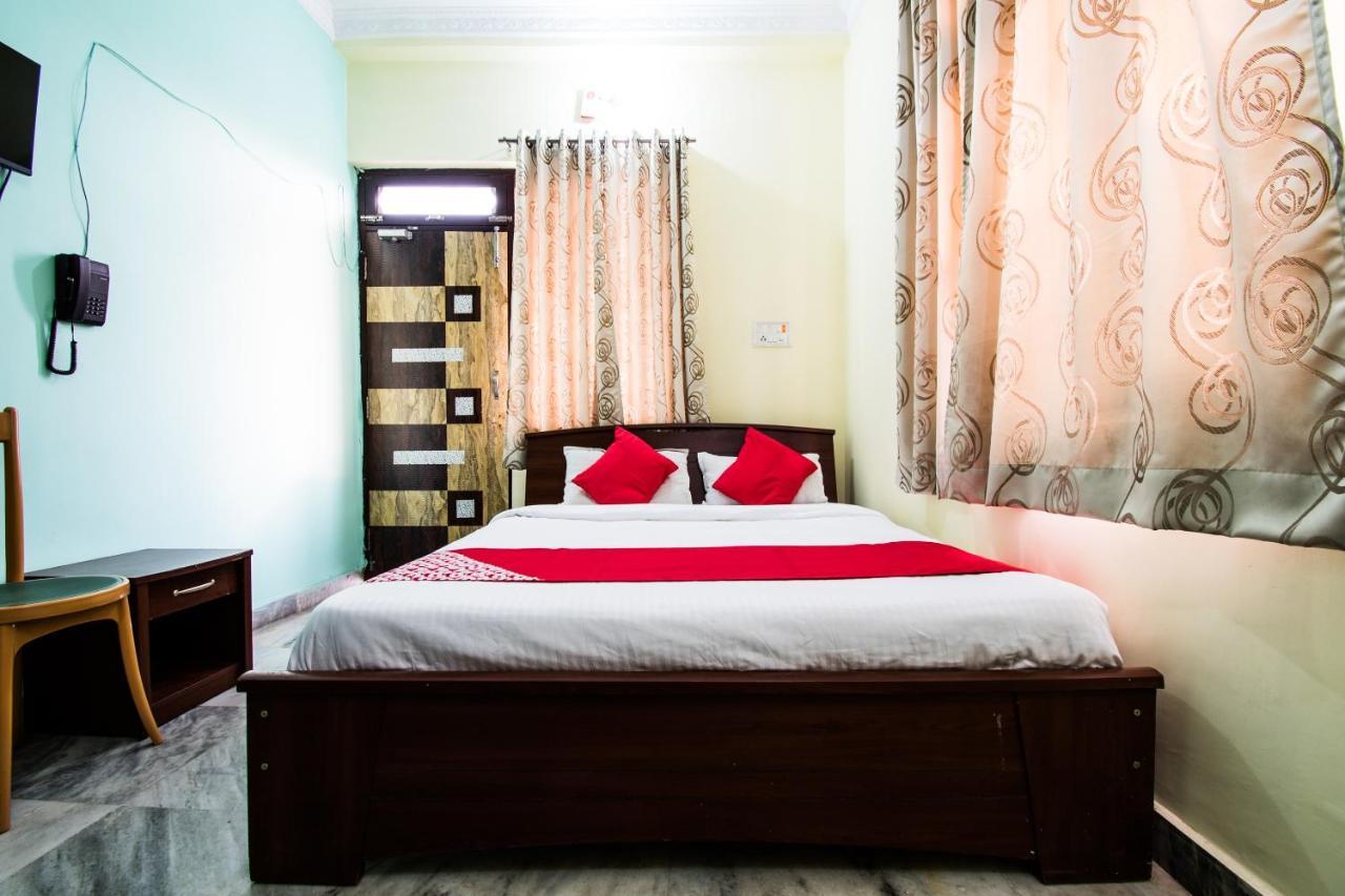 Oyo 24087 Viraj Hotel Danapur Dış mekan fotoğraf