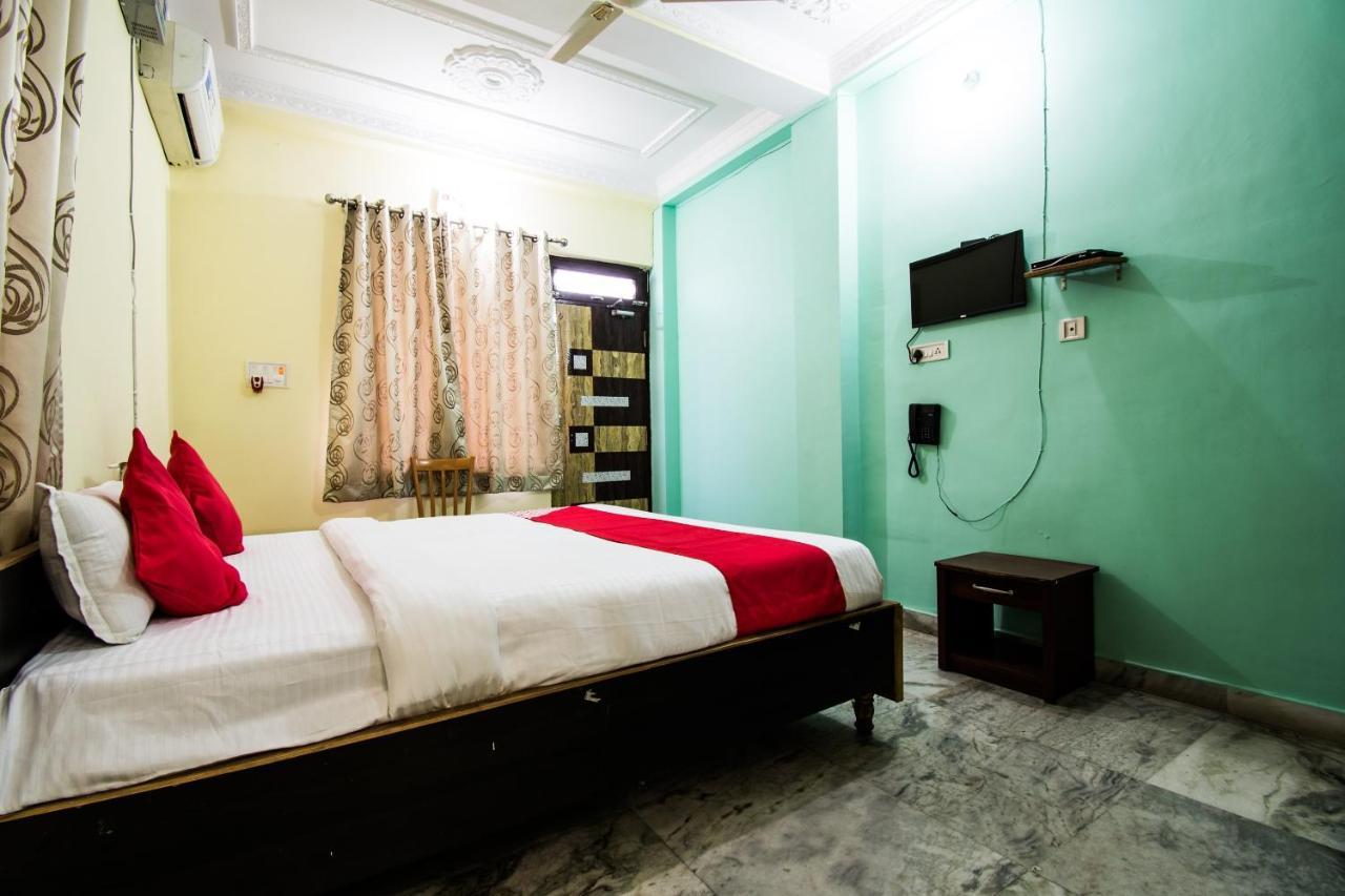 Oyo 24087 Viraj Hotel Danapur Dış mekan fotoğraf