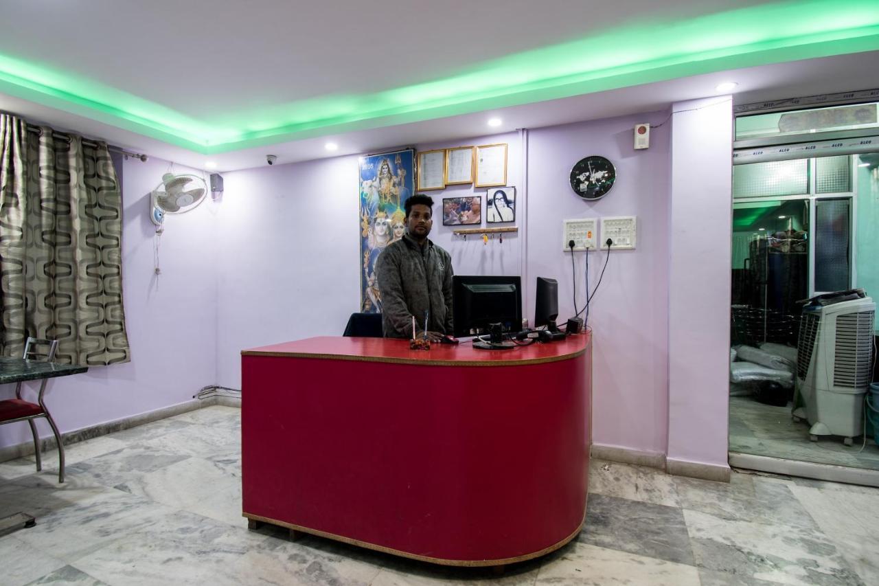 Oyo 24087 Viraj Hotel Danapur Dış mekan fotoğraf