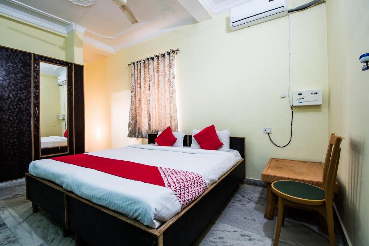 Oyo 24087 Viraj Hotel Danapur Dış mekan fotoğraf